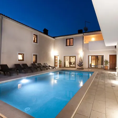 Funcic 2 App Apartment Pula